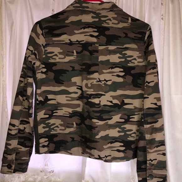 Sanctuary Camo Jacket . Used in good condition. - Picture 4 of 4